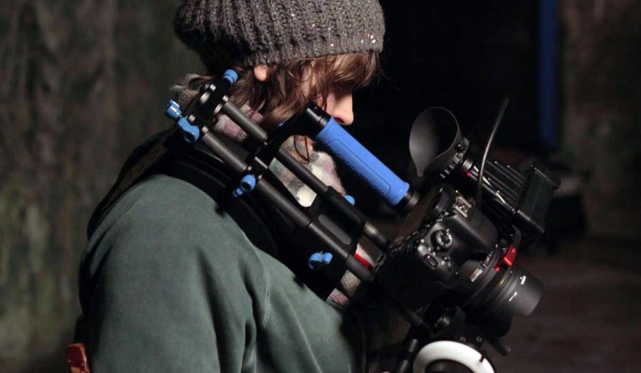 Graduating student Laura Warren prepares for a shot.
